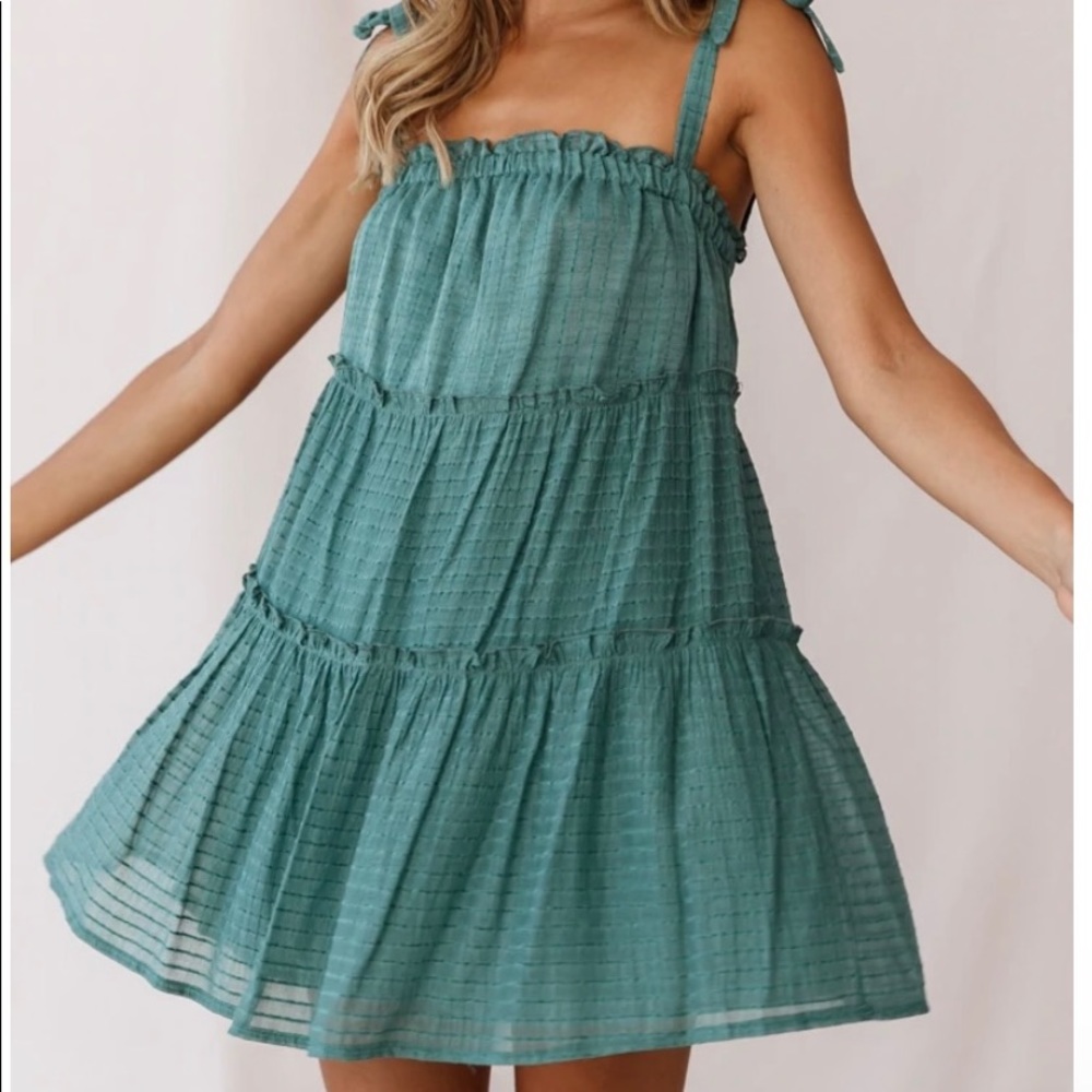 Selfie Leslie Dress